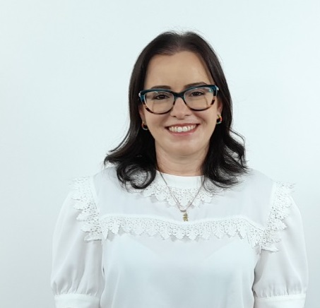 Glêndara Aparecida de Souza Martins