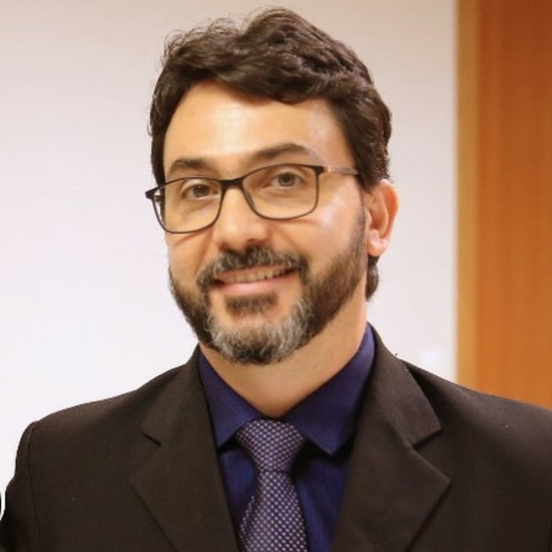 Gustavo Paschoal Teixeira de Castro Oliveira 