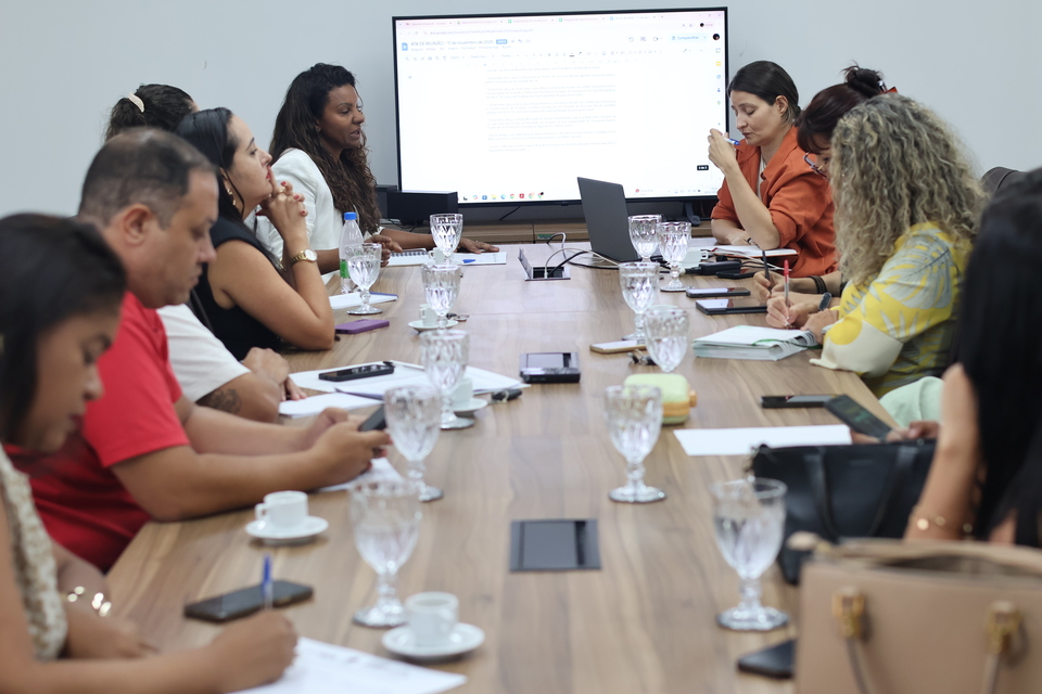 Rede Interinstitucional de Pessoas em Situação de Rua faz balanço de 2025 e planeja ações para 2026