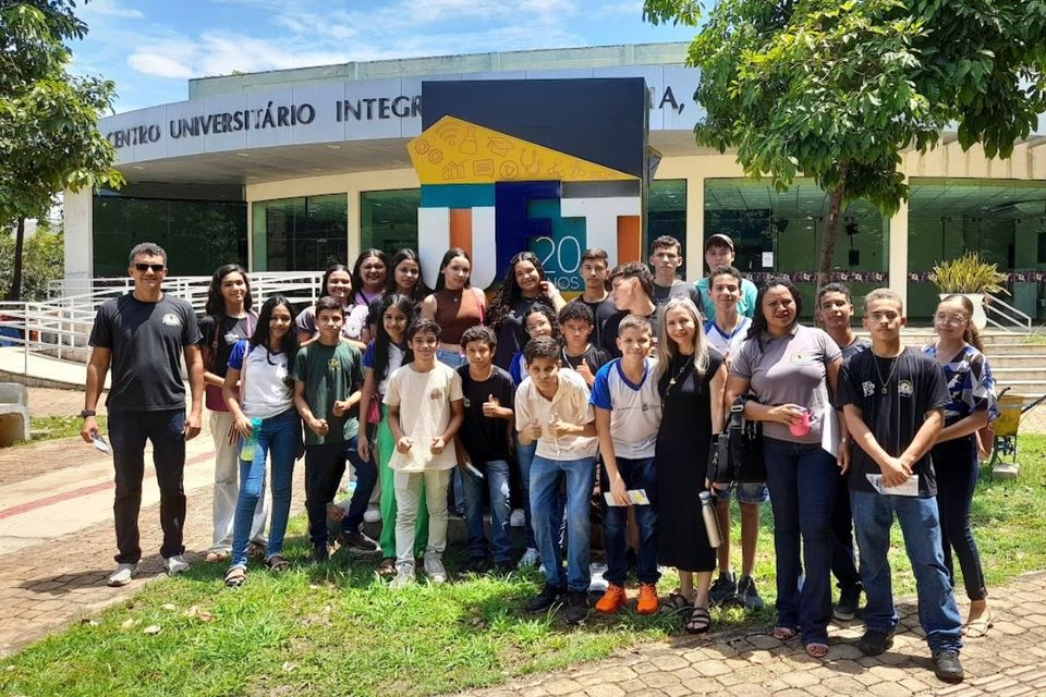 Câmpus de Palmas recebe comitivas de duas escolas do interior para conhecerem a UFT