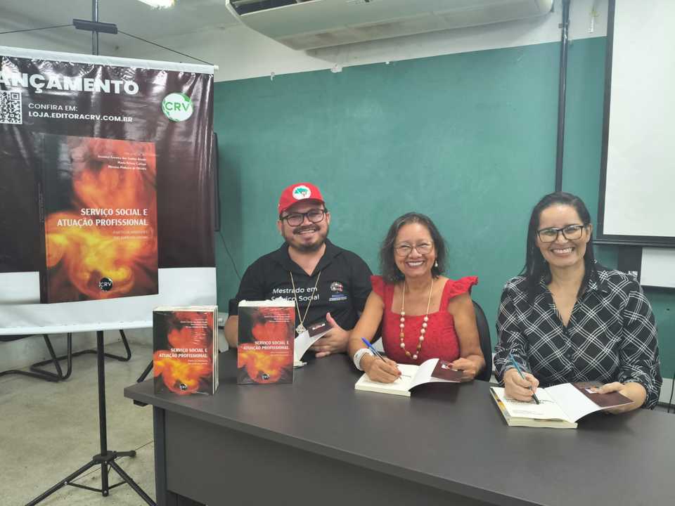 Pesquisadores da UFT lançam livro sobre a atuação profissional do Serviço Social