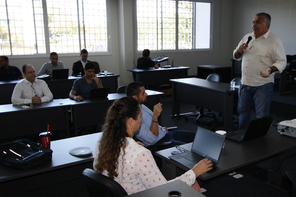 Pró-reitor de Avaliação e Planejamento, Eduardo Erasmo, destacou pontos positivos como o amadurecimento da cultura de planejamento na Universidade (Foto: Bianca Zanella/Sucom)