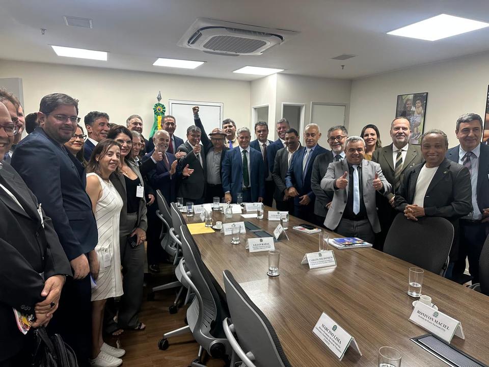 Projeto “Territórios do Desenvolvimento Social” é apresentado a três ministros em Brasília