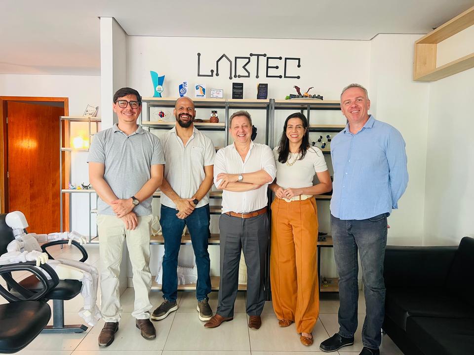 UFT recebe Paulo Silveira para discussão sobre inovação em ecossistemas agroindustriais